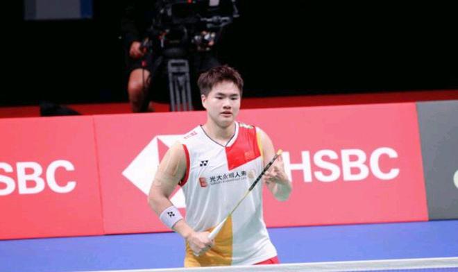 2026年美加墨世界杯扩军至48队，小组赛规则革新，淘汰赛对阵更复杂，传统强队与新势力激烈竞争。