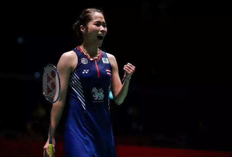 路易斯-迪亚斯本赛季19场12球6助攻，每84分钟造一球