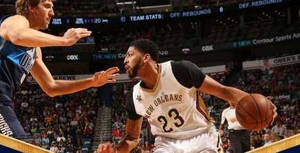 完成英格兰成年代表队首秀，夸安萨获赠纪念帽