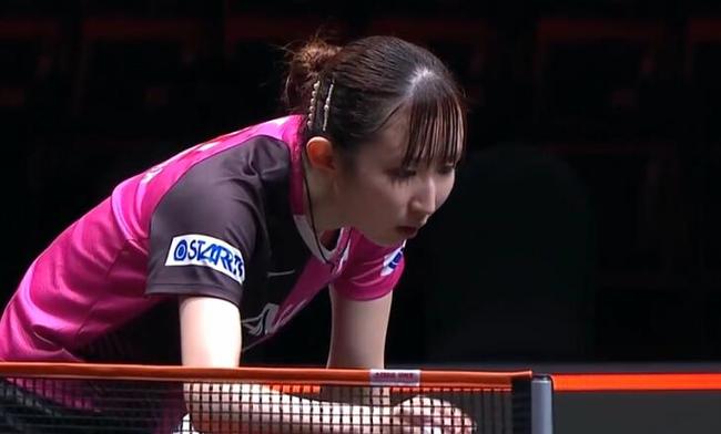 汉堡官方：格拉策尔右大腿肌肉纤维撕裂，将缺阵今年剩余比赛