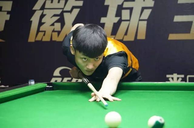 米体：罗马希望租借+买断齐尔克泽，买断费将不低于3500万欧