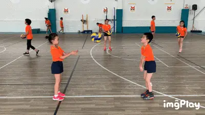 字母哥正式邀请哈登加盟雄鹿，最新合同曝光，利拉德已经彻底废了